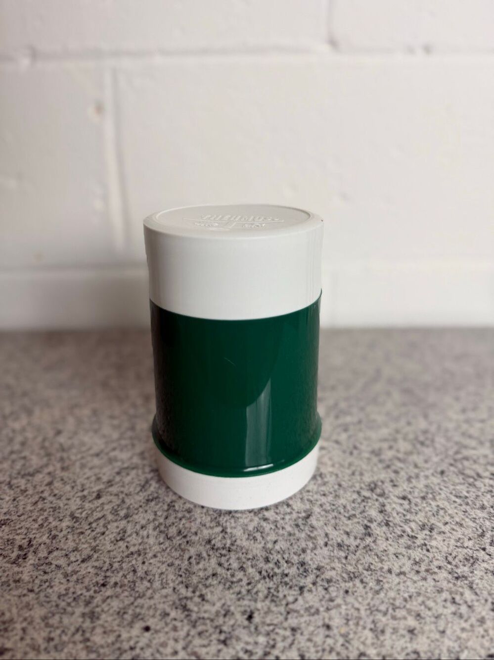 Vintage Thermos 10 oz Insulated Food Jar Green White Wide Mouth Cup Lid
